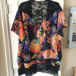 Like New Floral Lace Kimono
